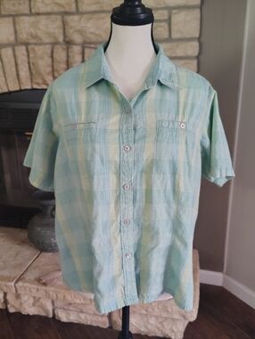 Woolrich Mint and Light Yellow Plaid Short-Sleeve Button-Down Shirt Woman's XL